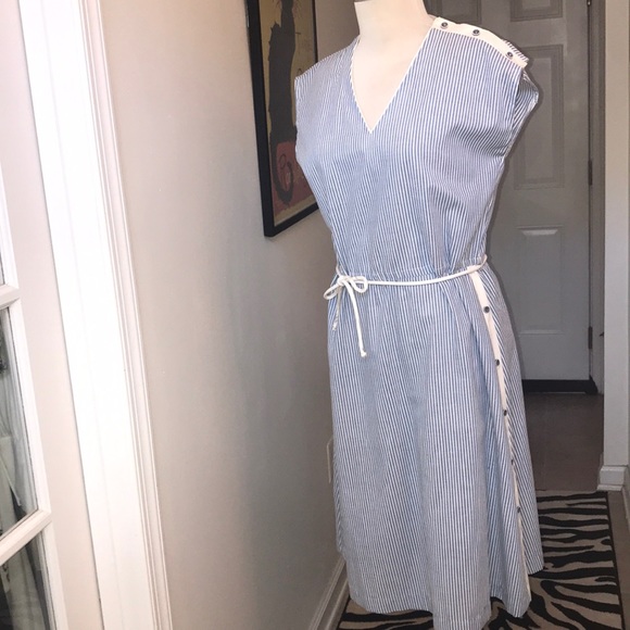 Vintage Seersucker Pattern Dress 😘😗 - Picture 6 of 7